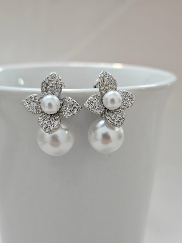Flower Crystal Pearl – AESP27