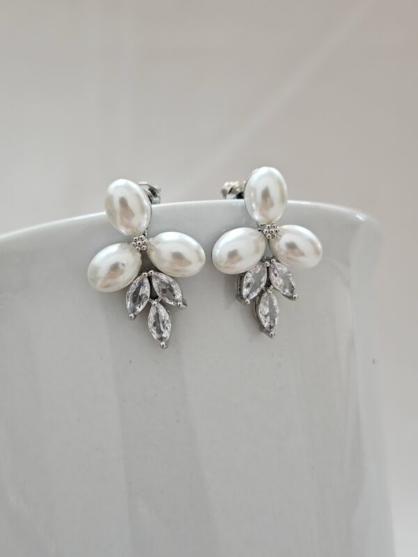Stud Pearl Earrings – AESP30