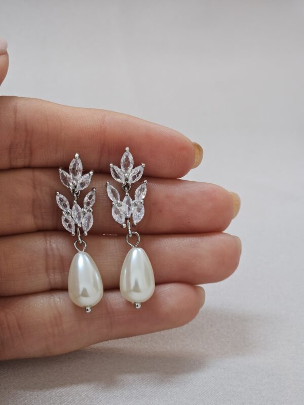 Drop Crystal Earrings – AESP26