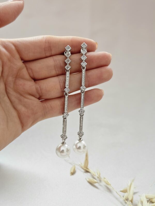 Long Pearl Drop Earrings – AESC44