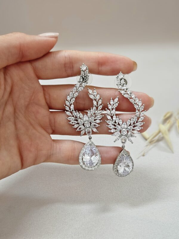 Statement Crystal Stud Earrings – AESC29
