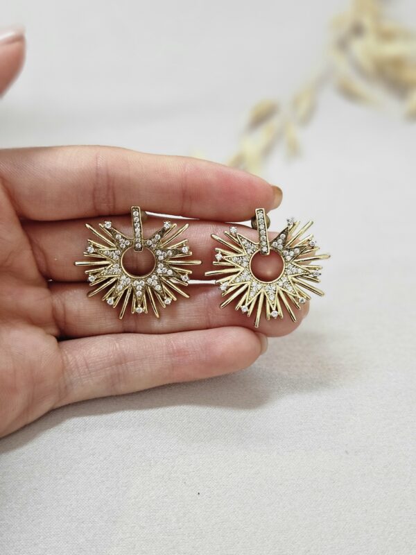 Gold Stud Star Earrings – AESC39