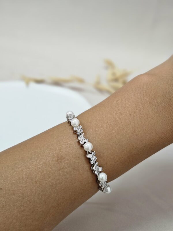 Marina Bracelet – Adjustable Pearl Crystal Bracelet- ABSP10