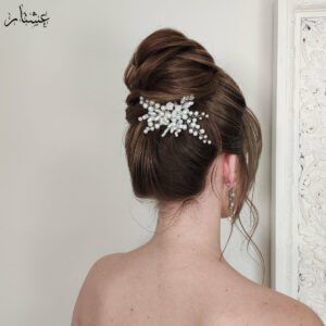 Bridal pearl hair comb