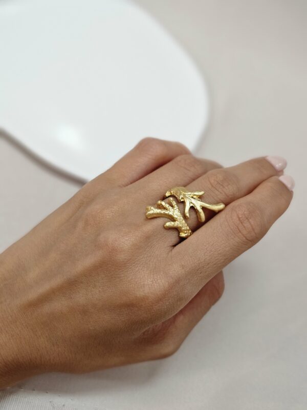 Gold Leaf Cuff Ring – TRG