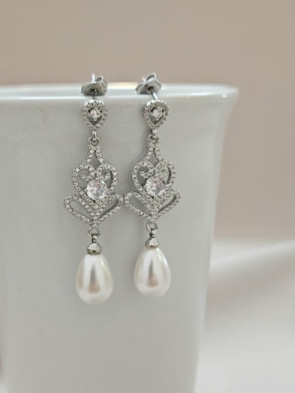 Elegant Drop Pearl Earrings – AESP48