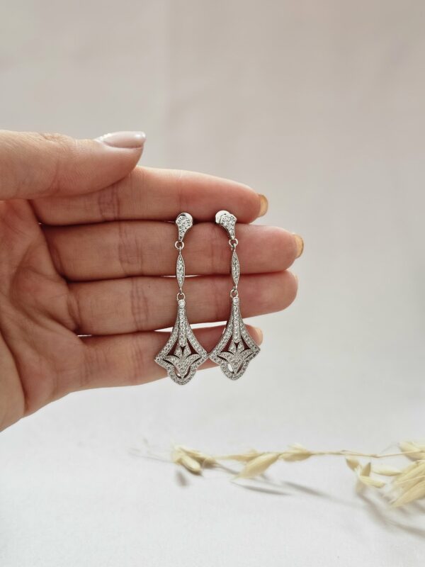 Silver Vintage Drop EarringsAESC25