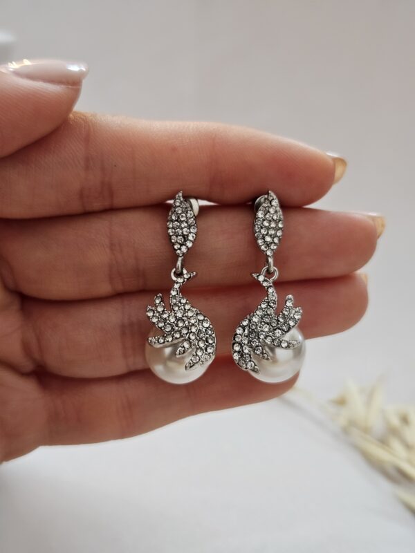 Long Statement Crystal Pearl Drop Earrings – AESP46