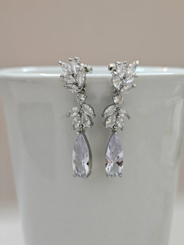 Long Crystal Silver Earrings – AESC16