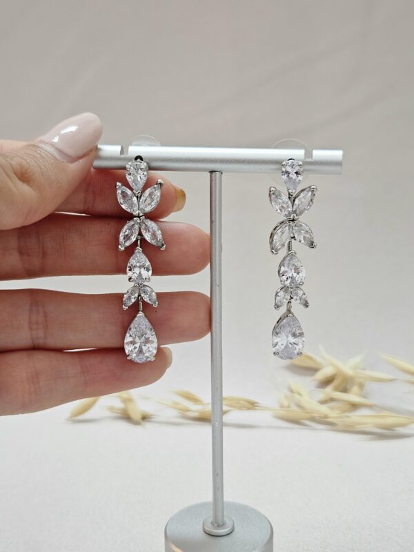 Classic Bridal Pearl Drop Earrings – AESP34