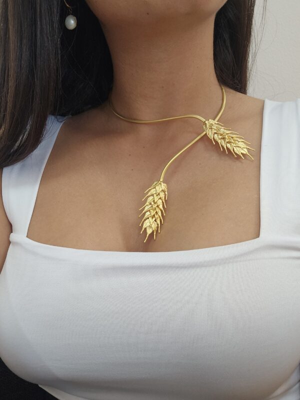 Gold Mirrored Open Leaf Necklace – TNGL