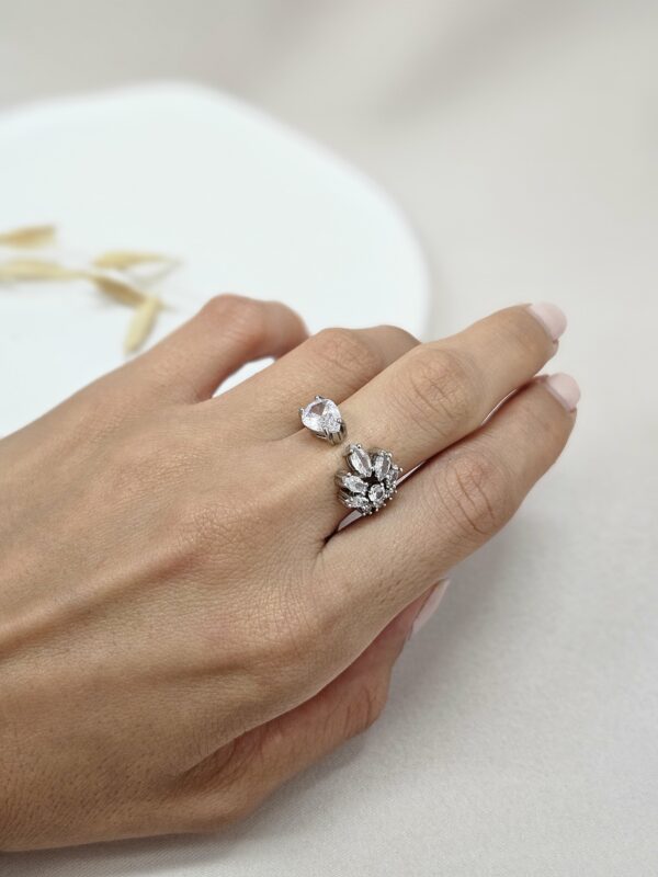 Delicate Floral Cuff Crystal Ring – AESC26