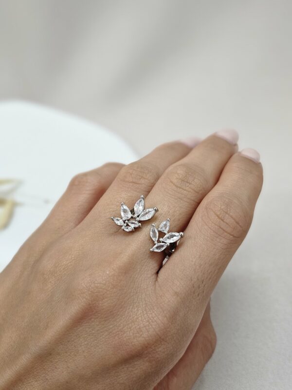 Crystal Adjustable Ring – AESC10
