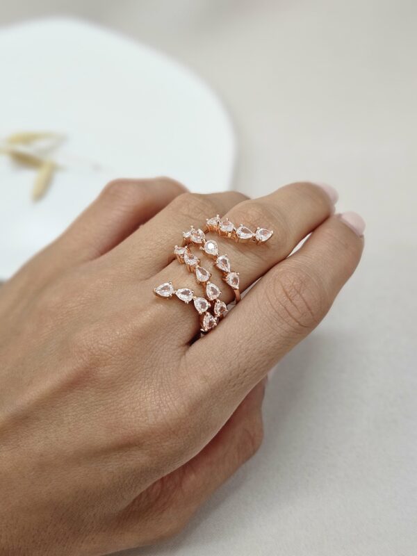Snake Head Rose Gold Crystal Ring – ARSC3