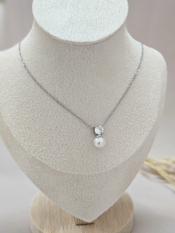 Minimalist Pearl Zirconia Necklace